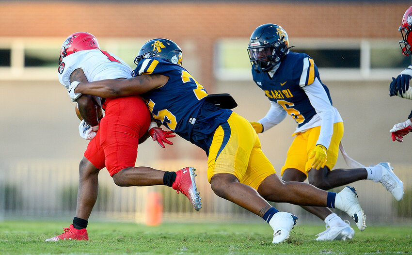 WSSU RB #1 Timothy Ruff II runs toward the endzone against A&T - 2024 A&T Football vs WSSU - Photo by: Kevin L. Dorsey (Carolina Peacemaker)