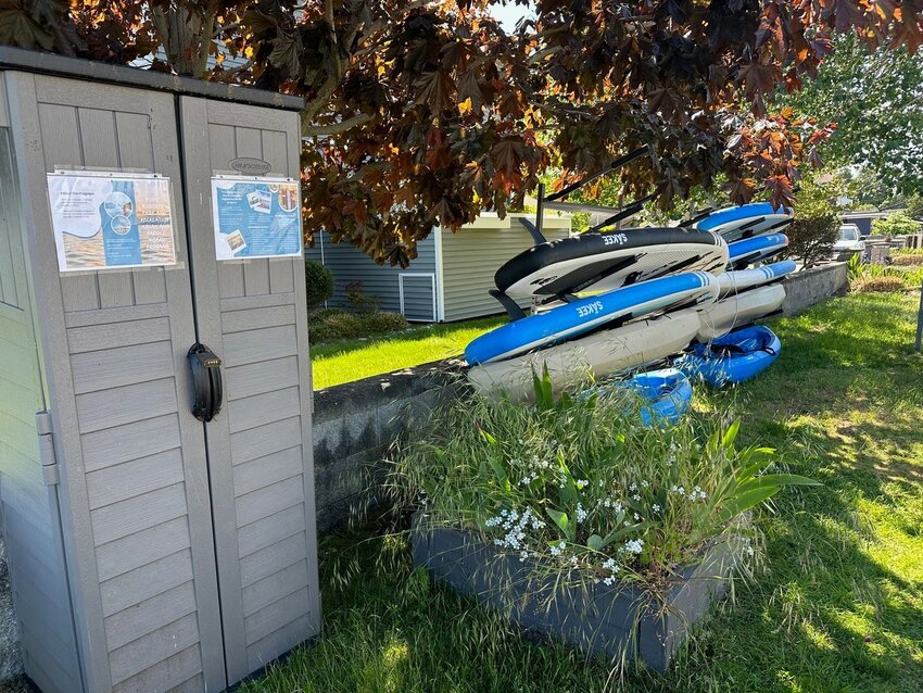 Kayaks and paddleboards are available for use at Maple Beach (on the corner of Roosevelt Way and Bay View Drive) and Lighthouse Marine Park. Beforehand, users must provide the park district with proof of address and read and sign the program rules and safety waivers found on the parks website: prparkandrec.org/kayak.
