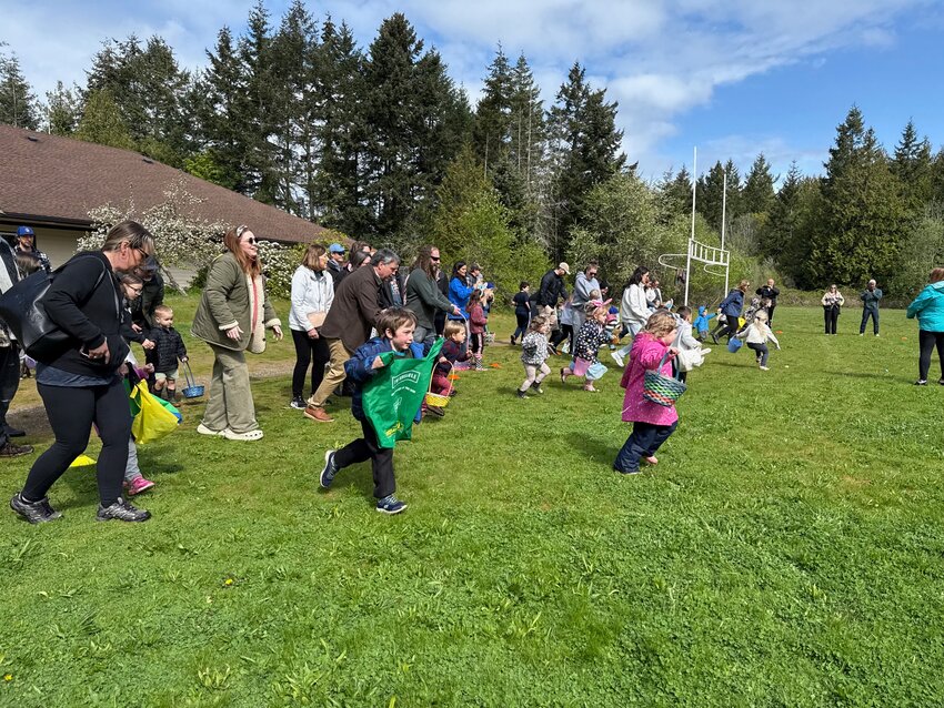 Last Sunday, Point Roberts was visited by the Easter Bunny! Residents of all ages hopped over to Baker Field for an Easter egg hunt, followed by an Amazing Race-style scavenger hunt.