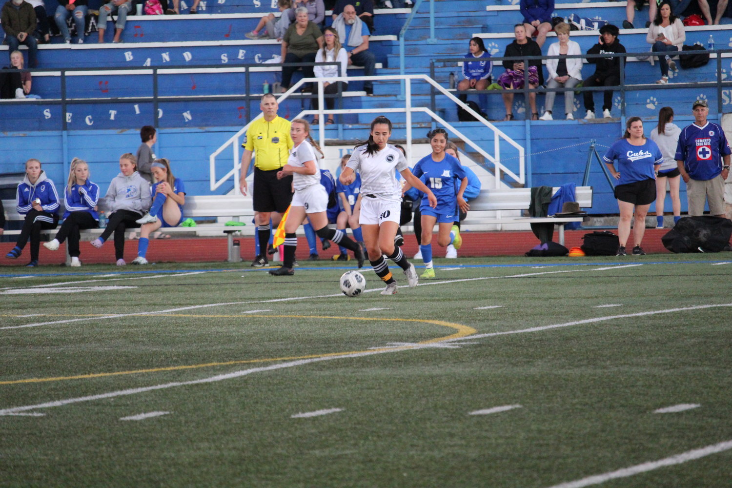 Evellina Yuryev possesses the ball in midfield in the Lady Borderites’ 3-1 loss to Sedro-Woolley September 6.