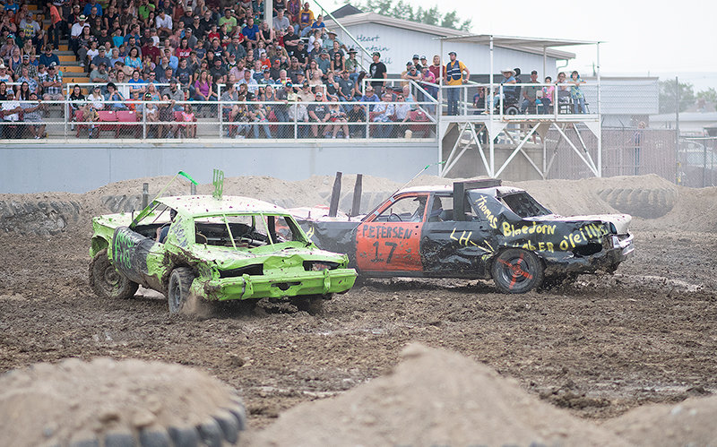 Metal grinds on metal as drivers gave it all in a bid to win the 2021 demolition derby.