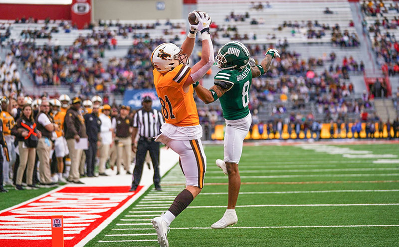 University of Wyoming tight end Trenton Welch hauls in a 17-yard touchdown in the first quarter during the Barstool Sports Arizona Bowl on Friday.