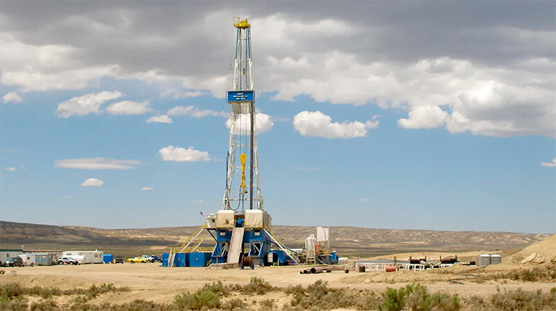 An oil and gas drilling rig in Wyoming BLM&rsquo;s High Desert District.