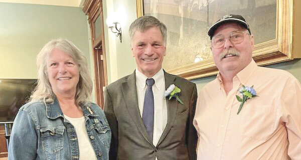 Don (at right) and Lori Hansen of Powell stand with Gov. Mark Gordon during the ceremony declaring Wyoming a Donate Life Community.