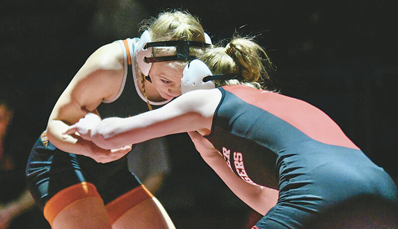 Eleasah Horsley (left) finished second at the 4A West Regional in Evanston. She is pictured battling in the finals against Kemmerer&rsquo;s Laynee Walker.