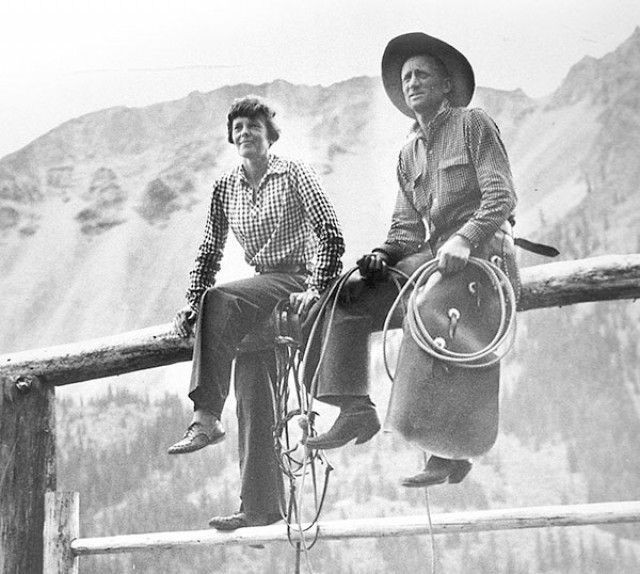Amelia Earhart and Carl Dunrud at Dunrud’s Double Dee Ranch near Meeteetse in 1934. The Absaroka Mountains are in the background.