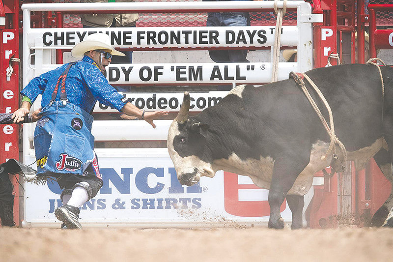 Bullfighter Dusty Tuckness of Meeteetse will join celebrities Harrison Ford and Kanye West in a ‘Celebrities Against Cancer’ softball game this summer.