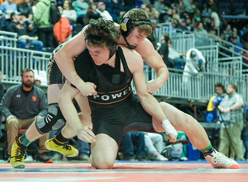 Jimmy Dees fights early during his semifinal bout, battling through a dislocated shoulder during the match.