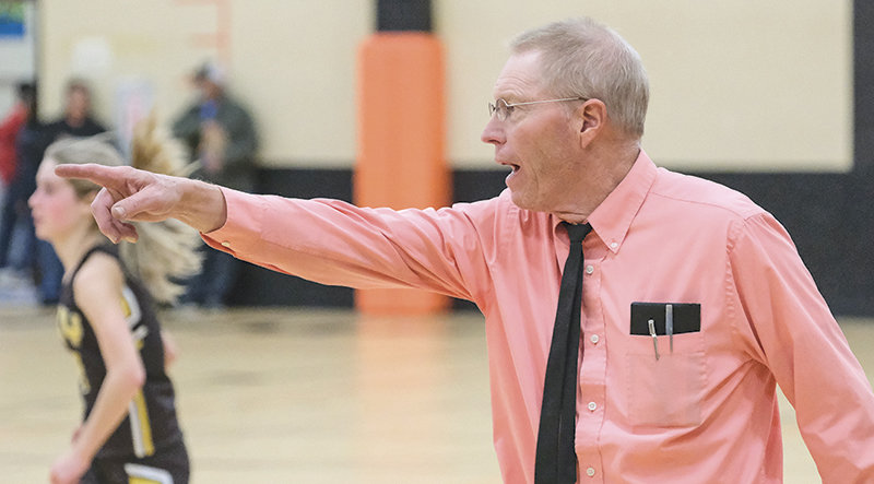 Dale Estes was named a recipient of the Distinguished Service Award by the Wyoming Coaches Association, and will be honored with the award at a ceremony in June.