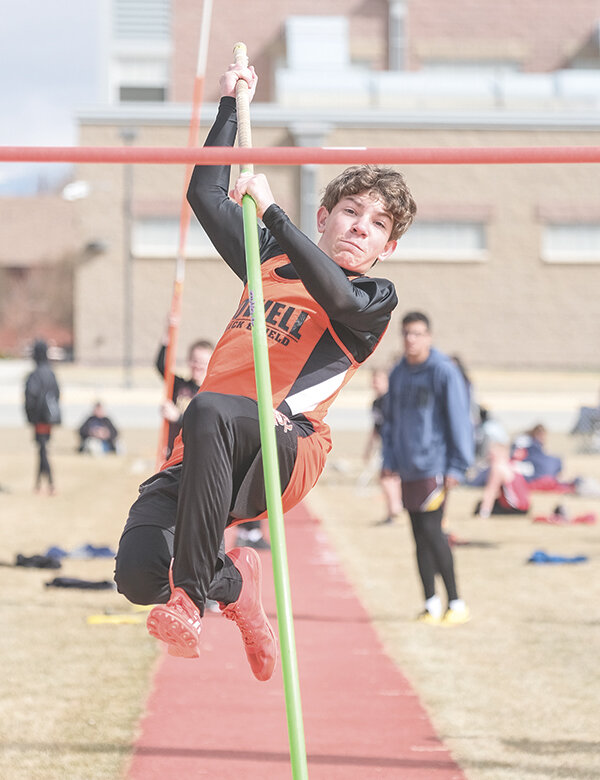 Dylan DeBoer and the seventh grade Cubs continued to produce impressive performances during the Rocky Mountain Invite on Saturday.