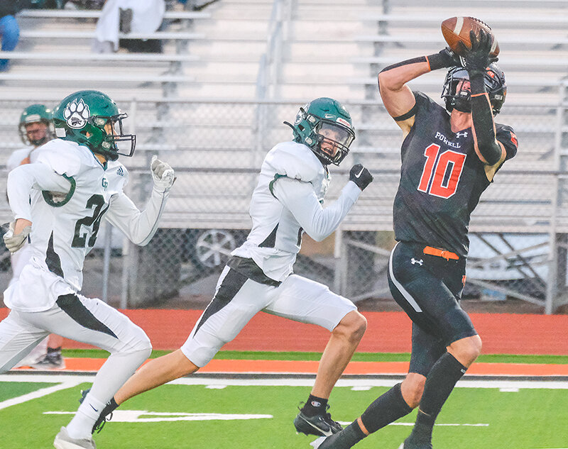 Trey Stenerson hauled in another touchdown grab as the Panther football team continued rolling, winning its first conference game 44-3 over Green River for homecoming.