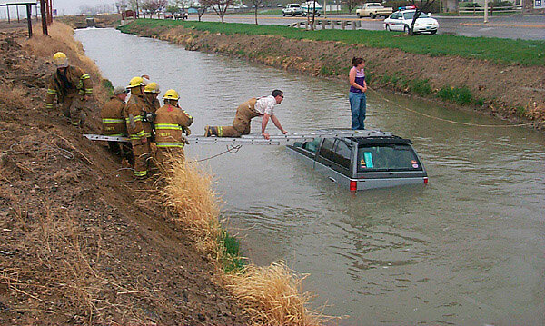 Photo of Tim Kindred/canal rescue was taken April 23, 1998.