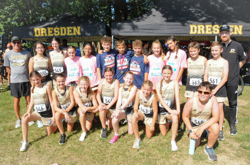 Dresden Middle School Cross Country Team Group Photo