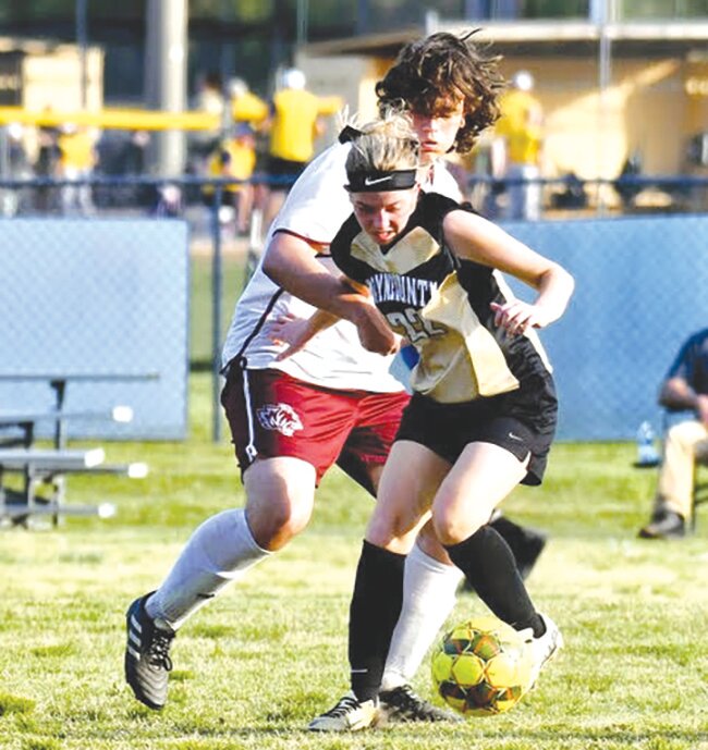 Layla Davis beats her opponent.