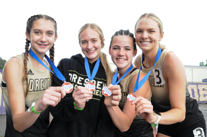 Dresden 4x800 State Bound (Baliey Collie,
Brenley Little, Lily Pash, Ellie Poole)