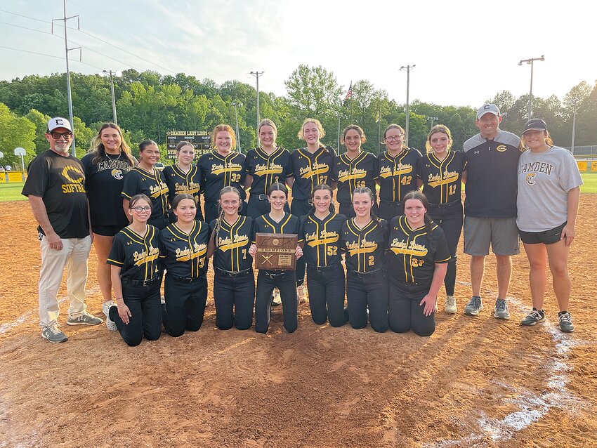 DISTRICT CHAMPS – Front row, from left: Jaylin Hagler, Sophia Horton, Lexi Lynch, Emma Pierce, Abbi-Grace Wallace, Katelyn Harris, and Kierstyn Chamness. Back row, from left: Chris Peebles, Brittney Minor, Kynnedy Pruitt, Izzy Molt, Carson Douglas, Taryn Berry, Addie Melton, Avery Wright, Kaylee Bishop, Edyn Falkner, Adam Blackburn, and Kathryn Spencer.