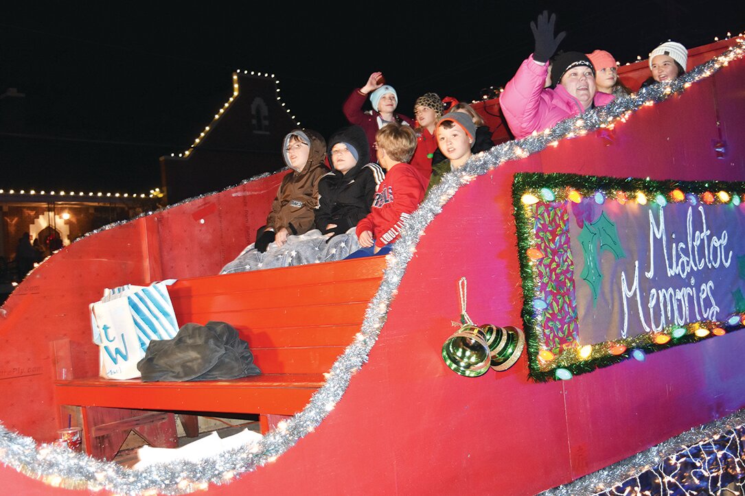 2023 Savannah Christmas parade video The Courier