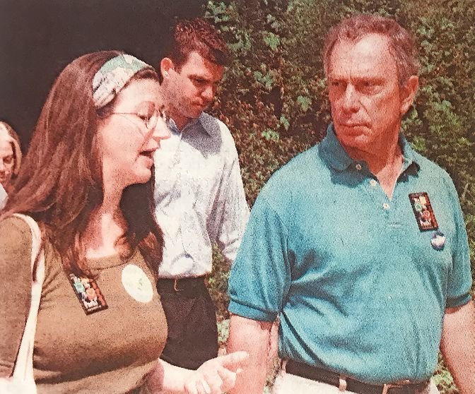 Jodie Colon, founder of Friends of Spuyten Duyvil, shows then-mayoral candidate Michael Bloomberg what Henry Hudson Park is like in order to make the case that the city needs more staff workers and more money to take care of its park land.