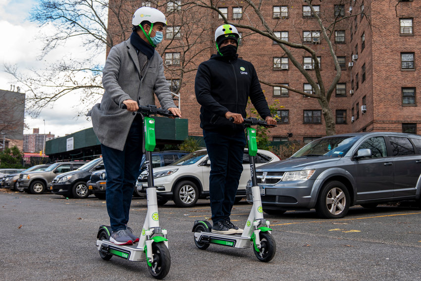 Electric scooters could soon make their way to the northwest Bronx as part of a pilot program. Councilman Ydanis Rodriguez &mdash; who&rsquo;s also the city council&rsquo;s transportation committee chair &mdash; hosted an e-scooter demonstration recently at the Marble Hill Houses Community Center to introduce the potential new way of getting around.