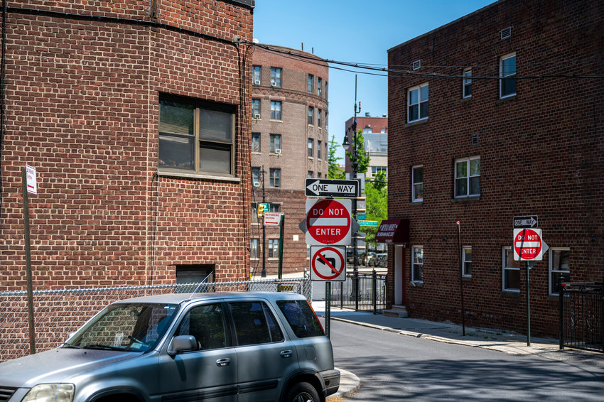 There are many traffic safety measures that should be implemented within Van Cortlandt Village, according to Nat Solomon: like &lsquo;no honking&rsquo; signs, caution lights, and modifying a traffic island at Sedgwick Avenue and Van Cortlandt Avenue West. But the first two &mdash; along with other proposals &mdash; won&rsquo;t be discussed again until fall, when a new Community Board 8 session begins.