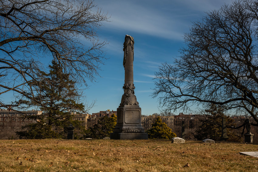 David Glasgow Farragut and his family&rsquo;s graves at Woodlawn Cemetery on Monday, Feb. 13, 2023.