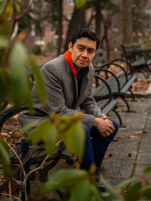 Riverdale resident Alejandro Hernandez-Valdez is the artistic director and conductor of Musica Viva NY. On March 12 in All Souls Church he will lead part of a concert series called &ldquo;The Sorrow and the Beauty.&rdquo;