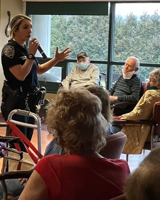 Crime prevention officer Rasha Jamsheer speaks with residents at the Riverdale Hebrew Home last week during a community outreach outing for the 50th Precinct. She gave advice to the seniors there about how they could avoid being victims of crimes.