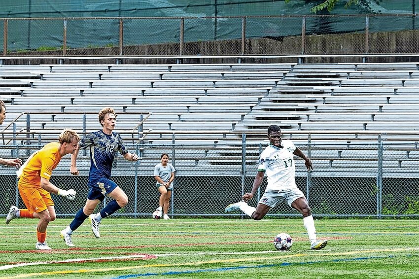 Junior striker Tony Yeboah has been a bright spot for the Manhattan College men&rsquo;s soccer team despite the team being winless in four games so far.