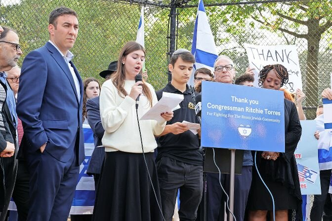 Councilman Eric Dinowitz, Assemblyman Jeffrey Dinowitz, Bronx Borough President Vanessa Gibson, SAR High School&rsquo;s Rabbi Tully Harcsztark and hundreds of students and community members joined in solidarity with Israel and U.S. Rep. Ritchie Torres. Two SAR High School seniors Alex Wolf and Ananya Silverman spoke.