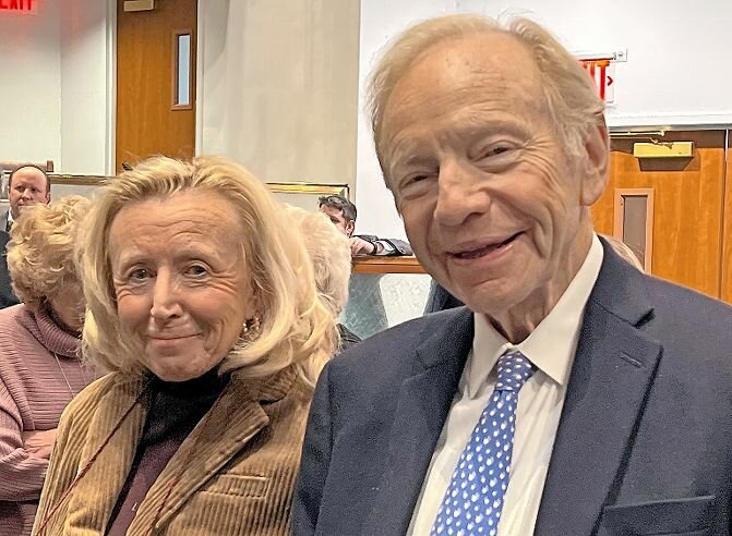 Former U.S. Sen. Joe Lieberman with his wife Hadassah at an event at the Riverdale Jewish Center last January that included former Israeli president Reuven Rivlin.