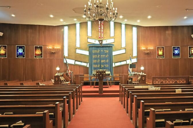 The synagogue inside the Van Cortlandt Jewish Center will remain while a new one is built under the building&rsquo;s new construction.