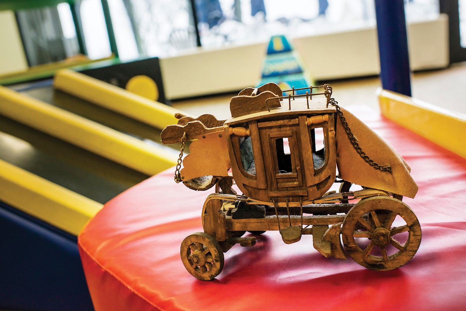 A model wooden carriage.