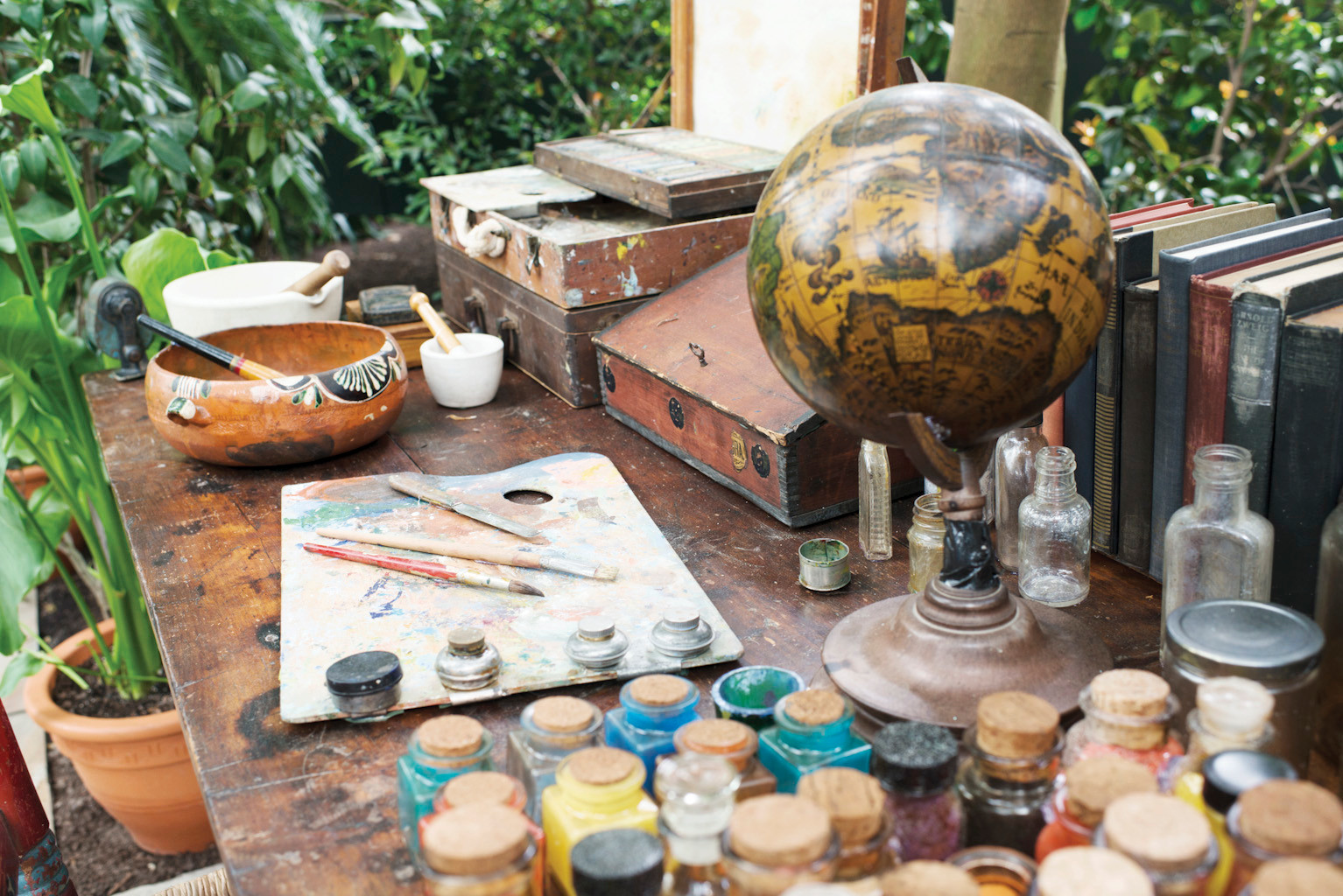 A 're-imagining' of Frida Kahlo's work desk and painting tools.