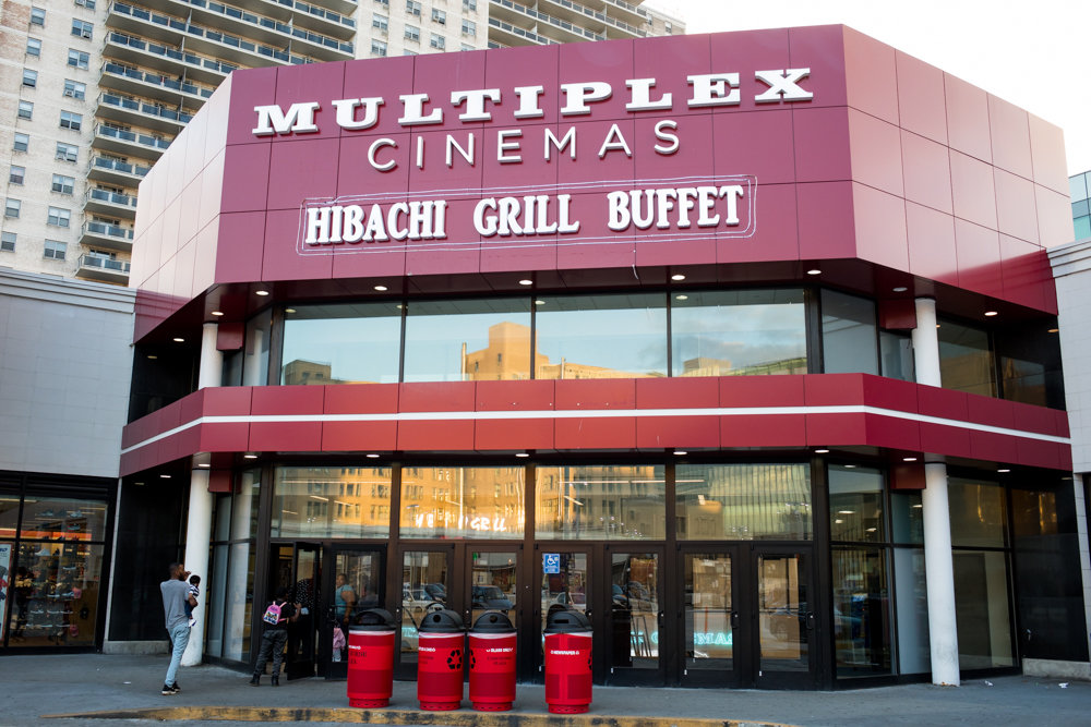 The Concourse Plaza Multiplex Cinemas near Yankee Stadium is one of only two movie theaters in the Bronx. The other is AMC Bay Plaza Cinema 13 near Co-op City. This pales in comparison to what's available in Manhattan.