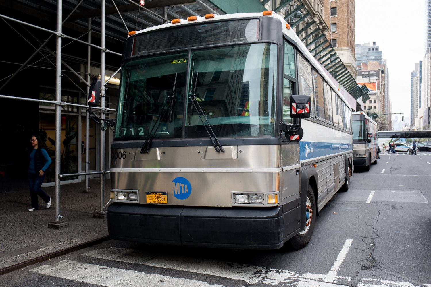 Going to the city in the plush comfort of buses like the BxM1, BxM2 and BxM18 will become impossible in the late afternoon and evening hours if the MTA gets its way in stopping Manhattan-bound service early.