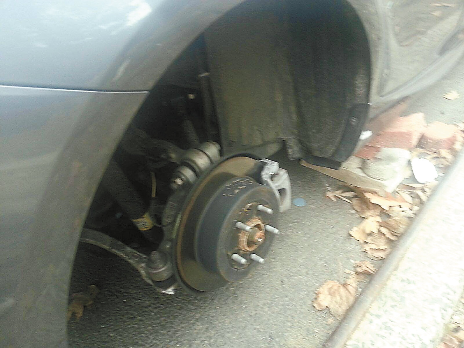 If there’s a car in the northwest Bronx, there’s a chance the tires could disappear, as seen here in 2016. Yet, it’s something that’s difficult to prevent. Potential measures against it, according to the 50th Precinct, include wheel locks and parking in a safe place, but not much more than that.