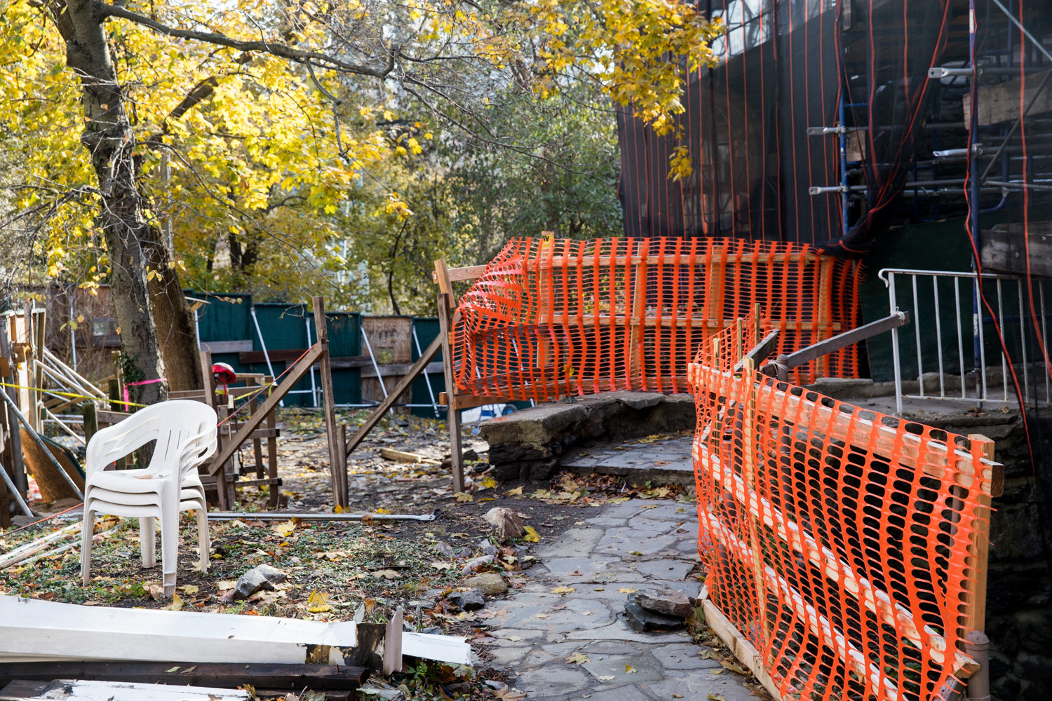 Plastic chairs sit on the ground outside the Villa Rosa Bonheur, a historic building on Spuyten Duyvil’s Palisade Avenue, that is set to be demolished, making way for a larger apartment building, much to the chagrin of neighbors.