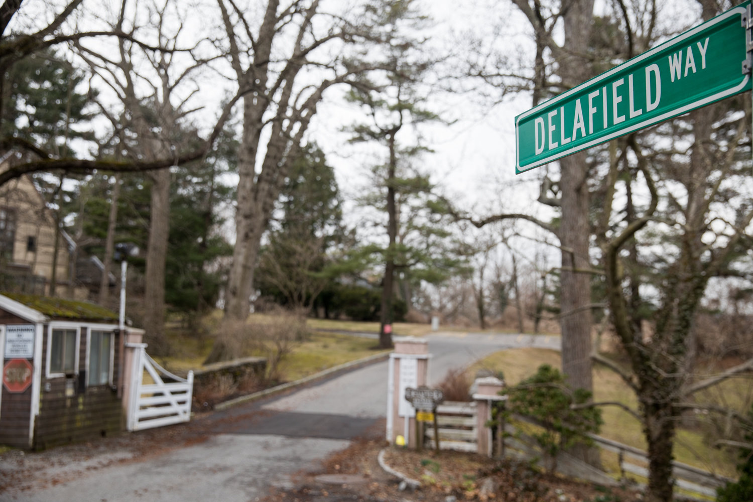 A vacant plot of land along Delafield Way has been the site of a number of false development starts over the years. But that could change if latest plans to build 19 more houses — to join the existing 15 — makes it through the city’s red tape, beginning with Community Board 8.