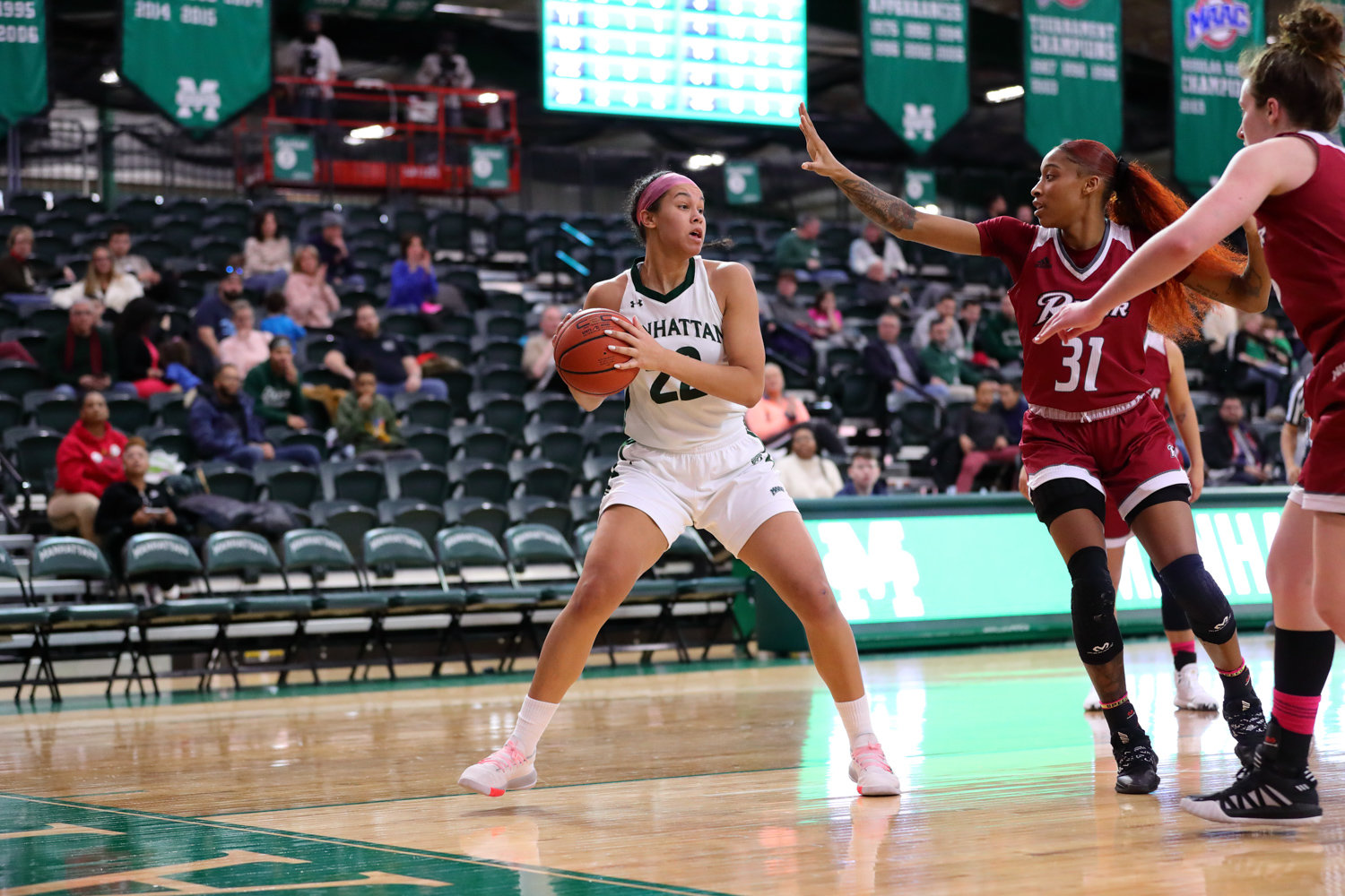 Manhattan junior Courtney Warley turned in a dominant performance against Monmouth last week, logging a double-double with 17 points and 10 rebounds in the Jaspers’ victory over the Hawks.