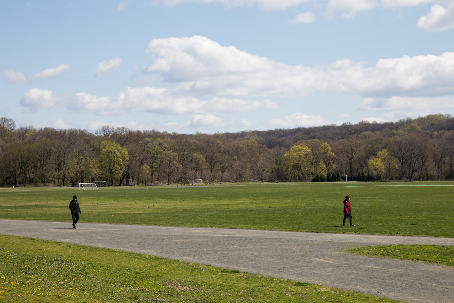 Park goers can have an unobstructed walk in Van Cortlandt Park now that fencing has been removed from an area that was supposed to the site of a new emergency field hospital to treat COVID-19 patients.