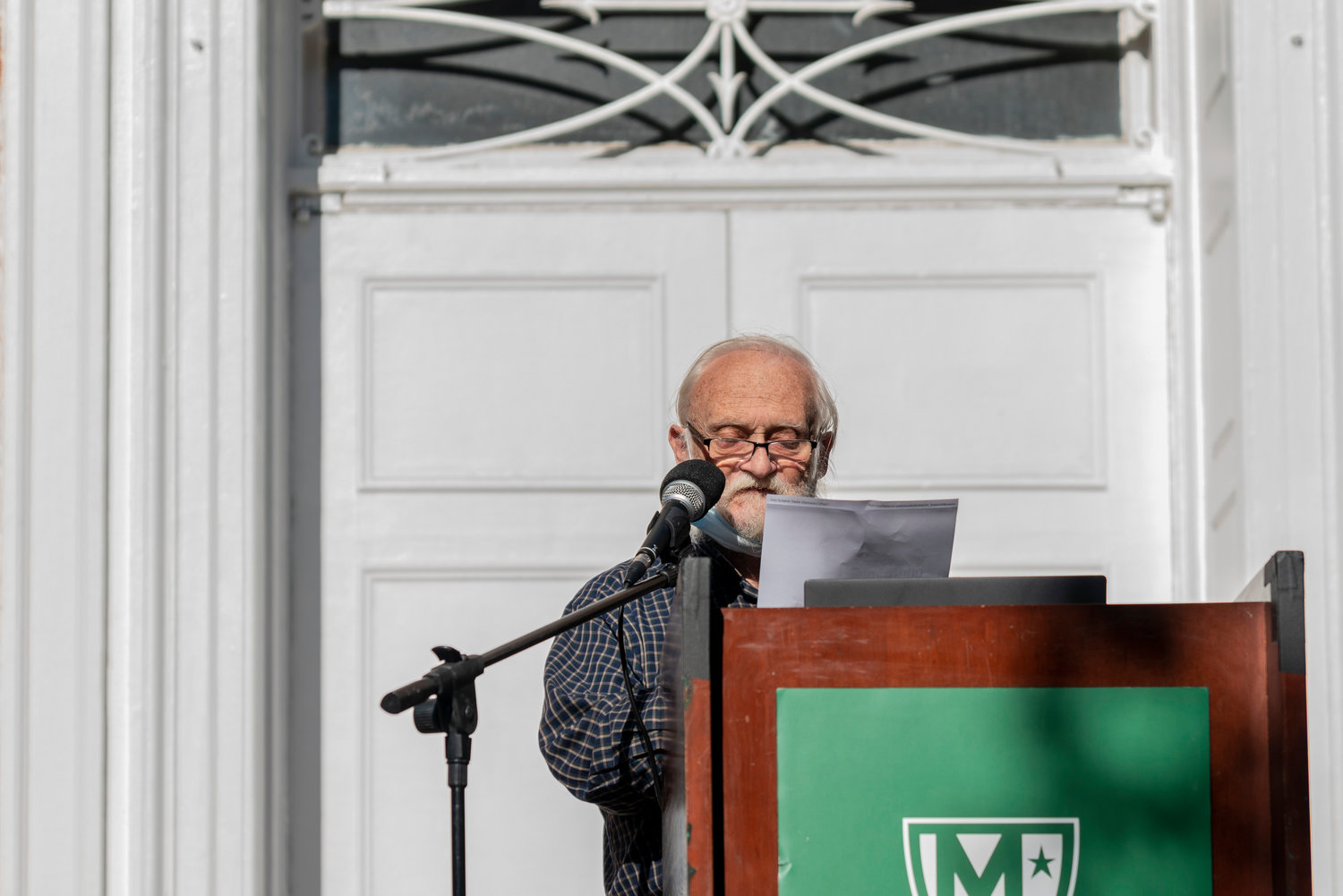 Jim White’s speech at Manhattan College’s ‘shoe strike’ Sept. 22 was a bit unorthodox. He favored a ‘call-and-response’ rhetoric for his remarks, as opposed to a typical one-sided speech.