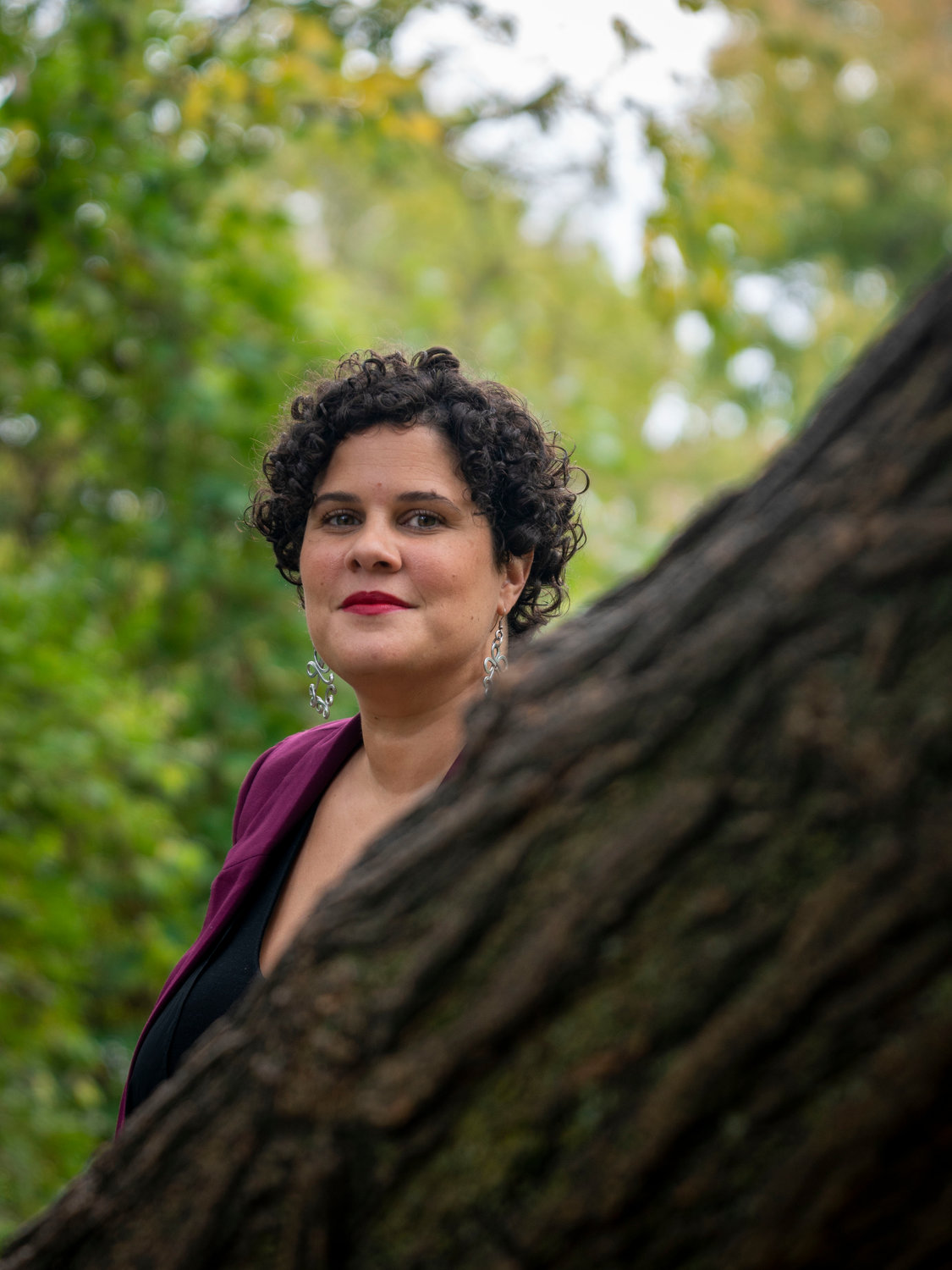 Mino Lora sees what she can do to help her neighbors near and far as they grapple with the coronavirus pandemic, and she’s ready to help — by jumping into the city council race as Andrew Cohen readies to step down at the end of the year.