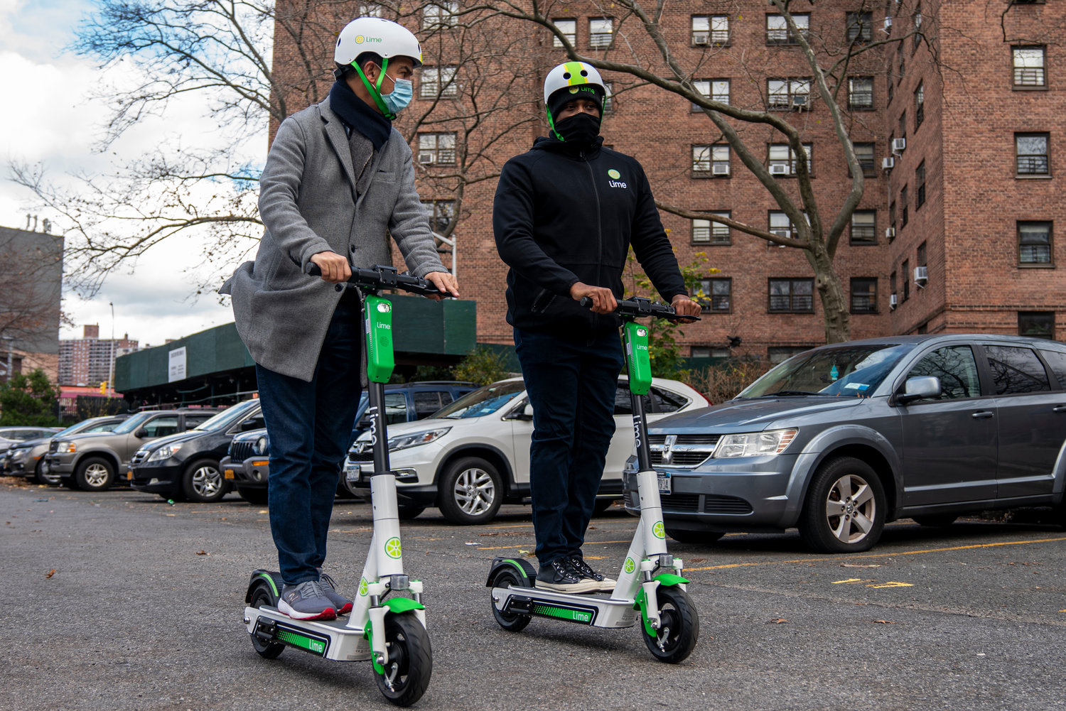 Electric scooters could soon make their way to the northwest Bronx as part of a pilot program. Councilman Ydanis Rodriguez — who’s also the city council’s transportation committee chair — hosted an e-scooter demonstration recently at the Marble Hill Houses Community Center to introduce the potential new way of getting around.