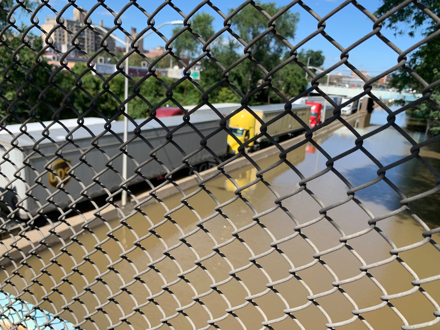 Large sections of the Major Deegan Expressway was shut down through Kingsbridge after massive flooding turned the expressway into river. Cars, trucks and even tour buses were abandoned along the way.