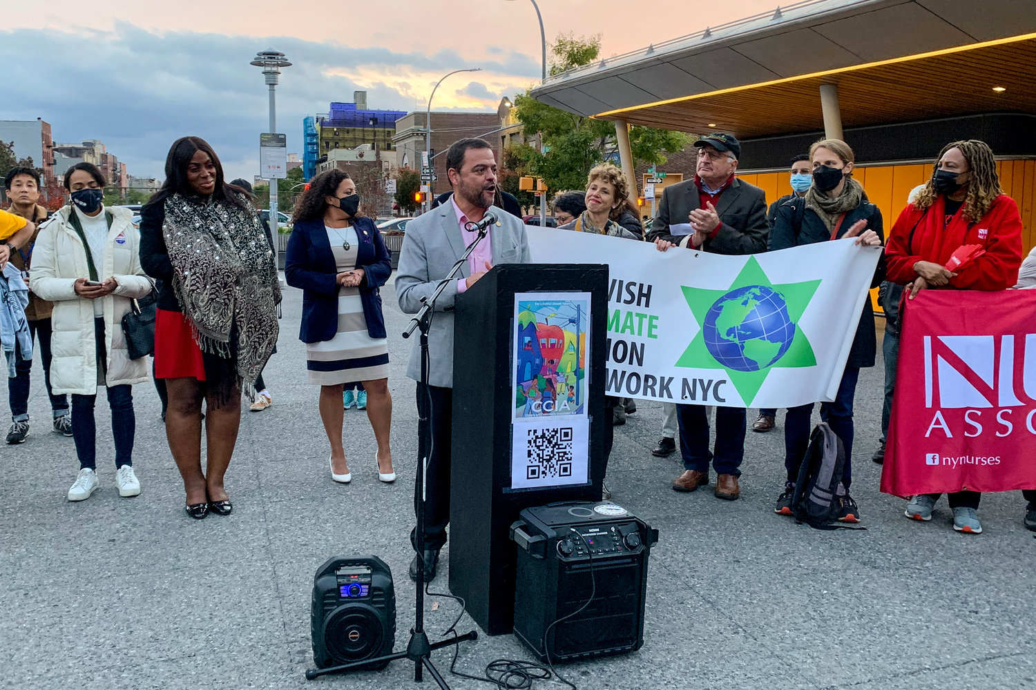 State Sen. Luis Sepúlveda — who represents Hunts Point and other southeast Bronx neighborhoods — spoke about the importance of passing the Climate and Community Investment Act at a rally in Fordham Plaza last week. The bill would impose a tax on carbon emissions at their point of entry or when development in the state.