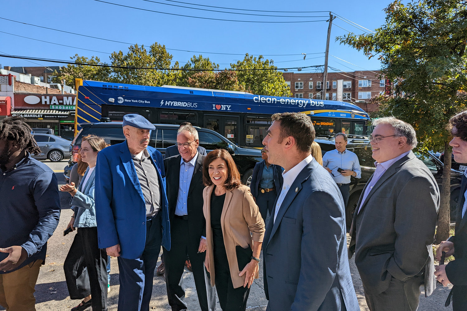Gov. Kathy Hochul stopped by Riverdale on her Saturday tour of the Bronx. Hochul has a sizable lead over her Republican opponent, Republican Lee Zeldin, according to recent polling.