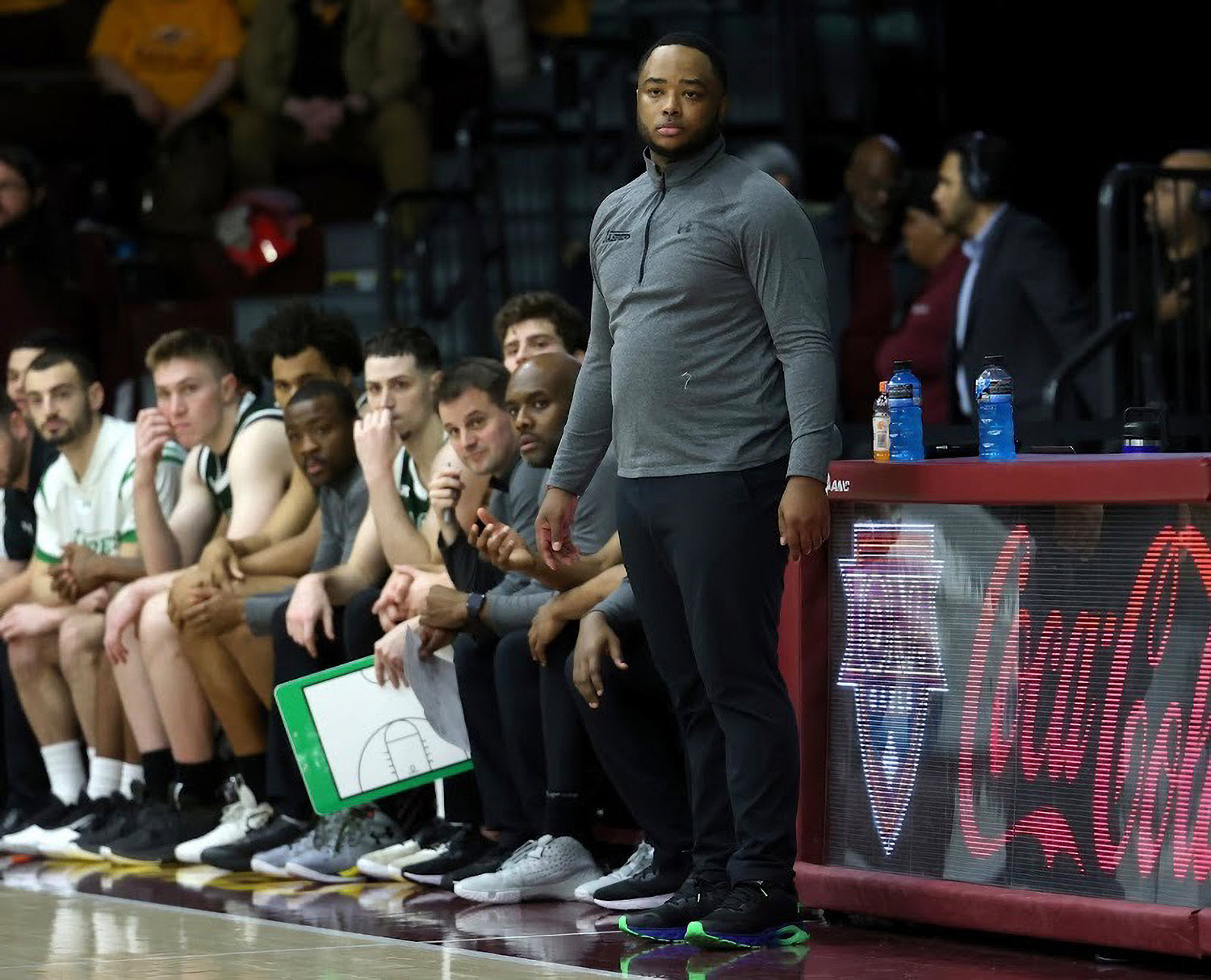 In his first season at the helm for Manhattan, interim head coach RaShawn Stores has led his team to a 10-15 record overall that has surpassed expectations. The Jaspers are 8-8 against league foes in the Metro Atlantic Athletic Conference.