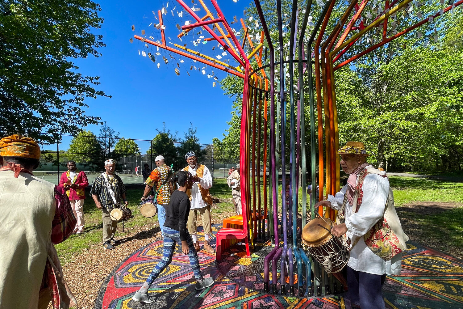 ‘Baobab: Tree of Life’ ribbon-cutting ceremony was on May 4. Now it is on display until 2024. Created by Tijay Mohammed, a Ghana-born artist, he uses the Baobab tree as the inspiration of his art piece in Van Cortlandt Park.