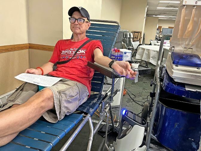 Rob Jacklonsky was one of the about 120 blood donors at the blood drive at the Hebrew Institute of Riverdale last Sunday.
