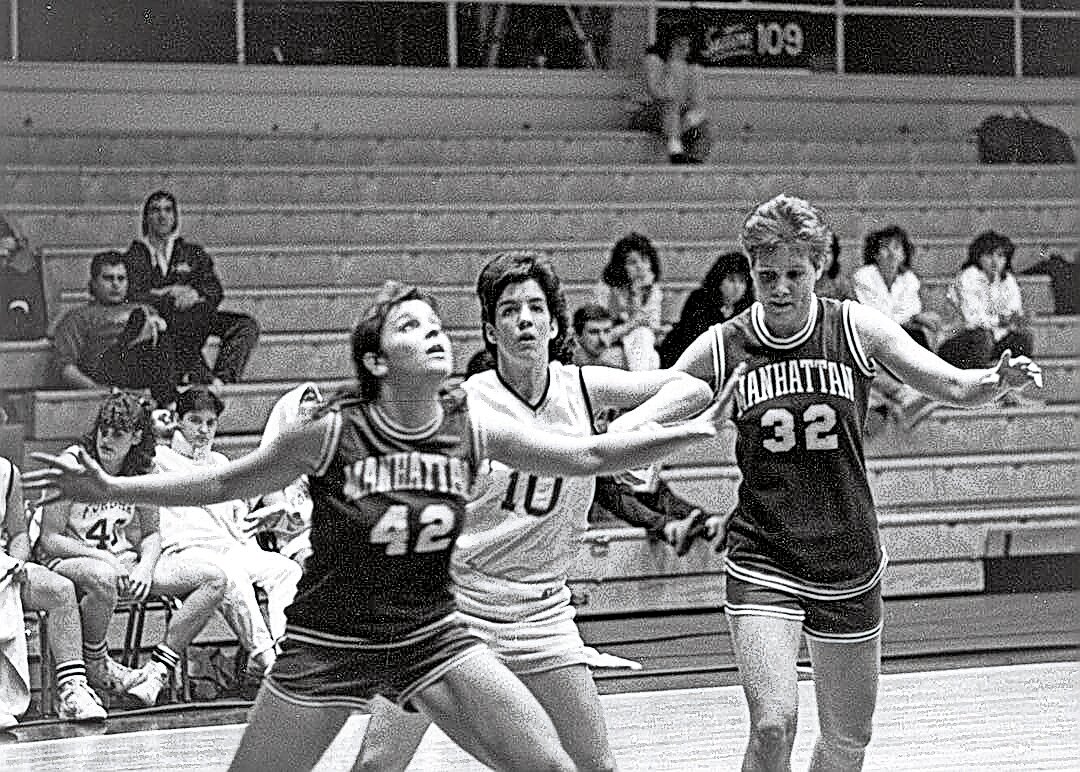 Bridget Robeson Costigan was a four-year starter on the Manhattan College women’s basketball team from 1984 to 1988. She became the fifth player in program history to reach the 1,000-point plateau and was a member of the program’s first MAAC championship team in 1987.